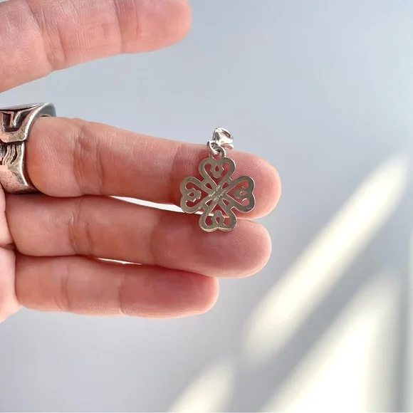 NEW Thomas Sabo 925 Sterling Silver Charm Pendant - Cloverleaf - Picture 3 of 5
